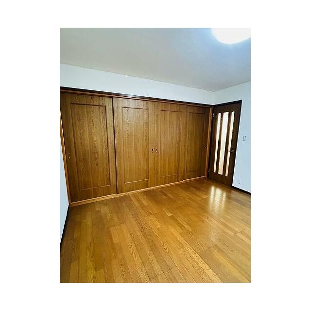 「LDK」間仕切りで和室とLDKを分けることも可能です。