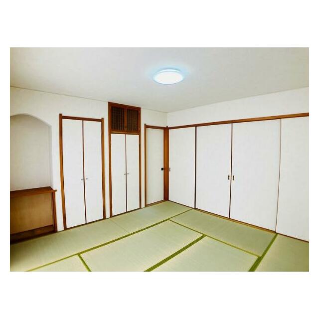 「1階和室」和室8帖の様子です。