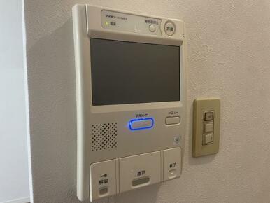 インターホンモニター