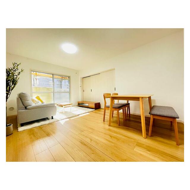 LDKバルコニー側ニトリ家具設置１