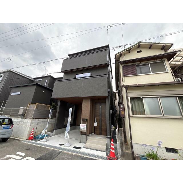 日を重ねるごとにこの佇まいに愛着が湧いてきそう（1号棟）