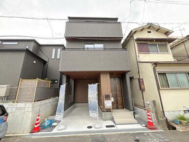 未来を鮮やかに彩る住まい（1号棟）