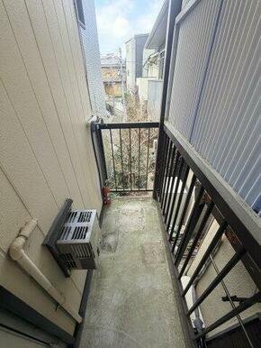 専用洗濯機置場※クリーニング前の写真です