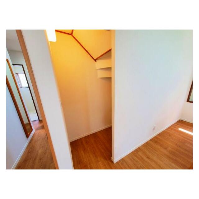 階段下収納スペース