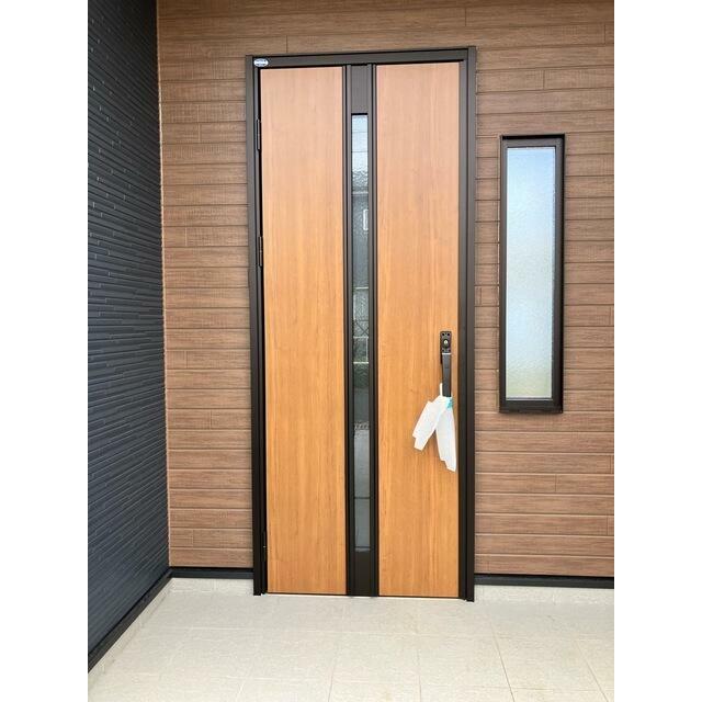 帰ってきたらまずは玄関で消毒や消臭を（1号棟）