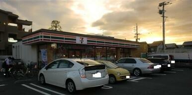 セブンイレブン上足洗店