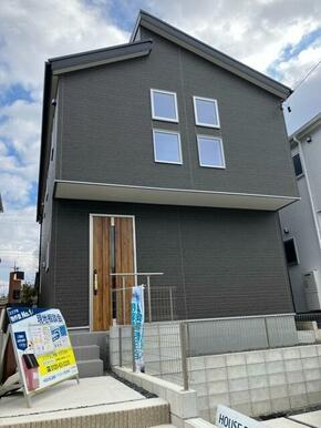 未来を鮮やかに彩る住まい（1号棟）