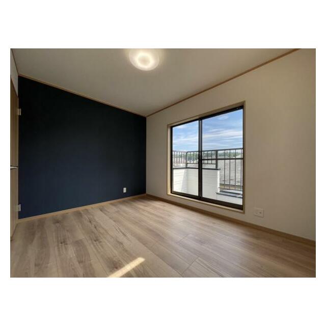 直接バルコニーに出られるので、洗濯物も楽々＾＾