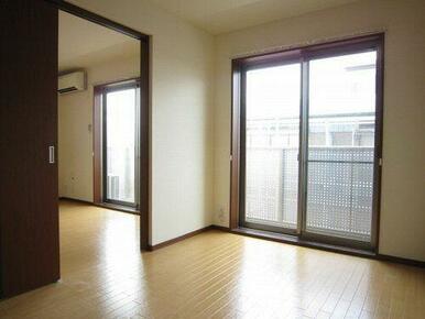 ５．０帖の洋室でございます