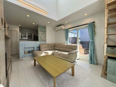 白基調で明るく広さを感じる空間です。