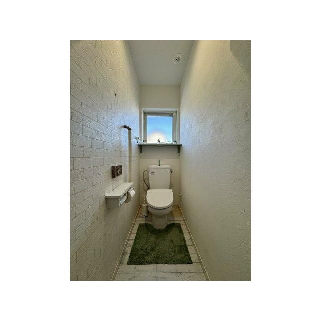 綺麗で清潔感のあるトイレです。