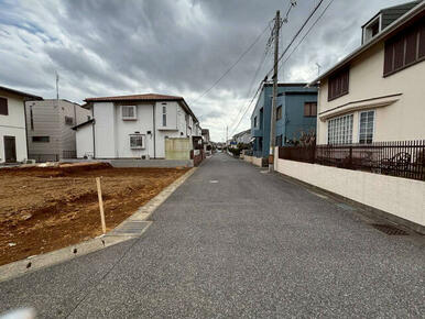 3.6 前面道路を含む現地写真