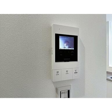 来客は映像で確認できます