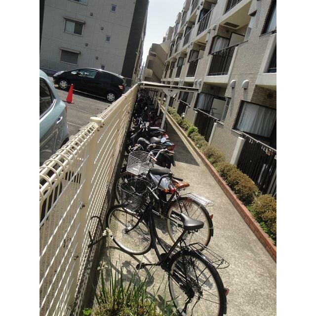 敷地内自転車置き場