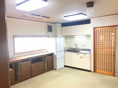 住宅１F　洋室