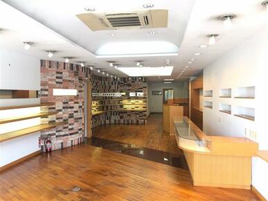 店舗１F