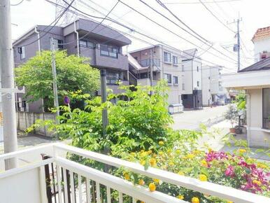 ※同建物ほかのお部屋の写真です。