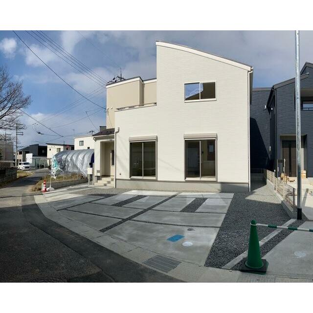 日を重ねるごとにこの佇まいに愛着が湧いてきそう（1号棟）