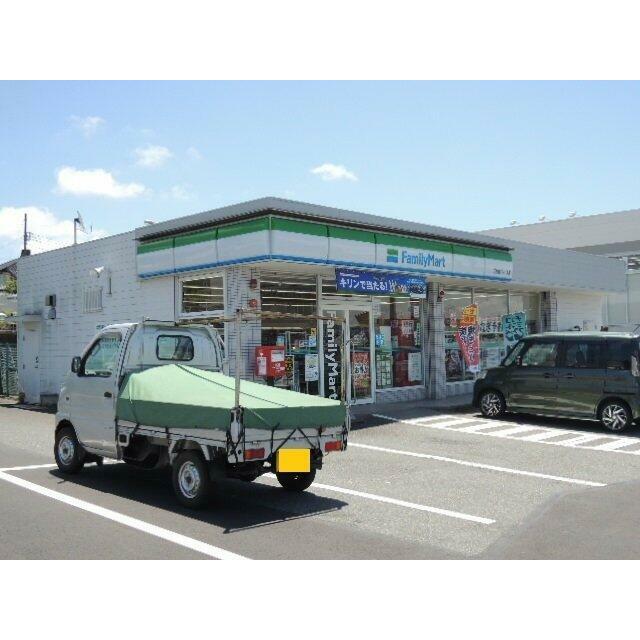 ファミリーマート万野原バイパスまで300m