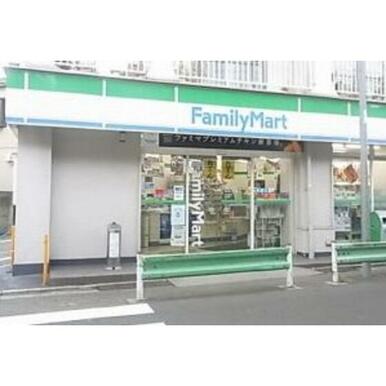 ファミリーマート緑が丘一丁目店