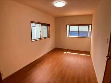 洋室約８帖（１）