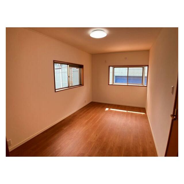 洋室約８帖（１）