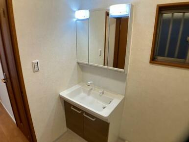 洗面台　新品交換済み