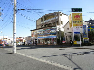 ローソンたまプラーザ駅南口店