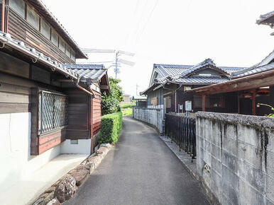 物件東側の道路