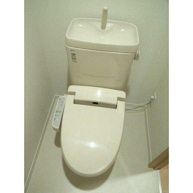 ★トイレの写真です★　～多機能トイレなので使い勝手もｇｏｏｄです♪～