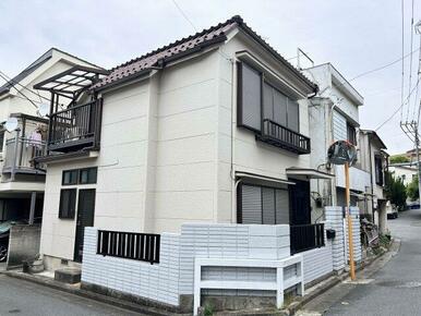 ◆３駅２路線利用可能◆南西角地の為、陽当たり良好です♪