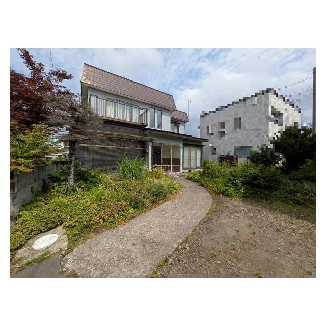 敷地90坪、建物6DK。広々とした敷地・建物でゆったりした生活はいかがでしょうか。