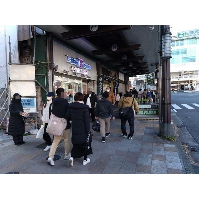 店舗前中央通り