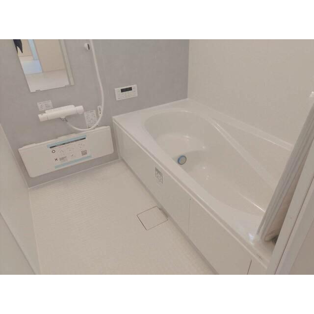 充実したバスタイムは明日への活力源（1号棟）