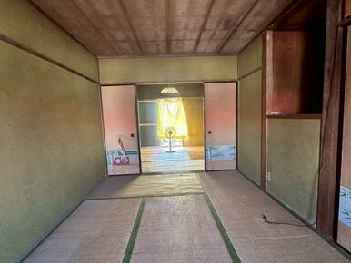 2階は続き和室です