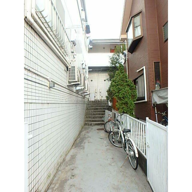 駐輪場・原付バイクも置けます♪