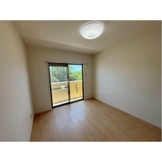 ※306号室の室内写真を掲載しております。