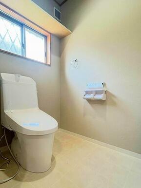 「1階トイレ」新品に交換しております。