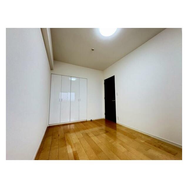 「北東側洋室」