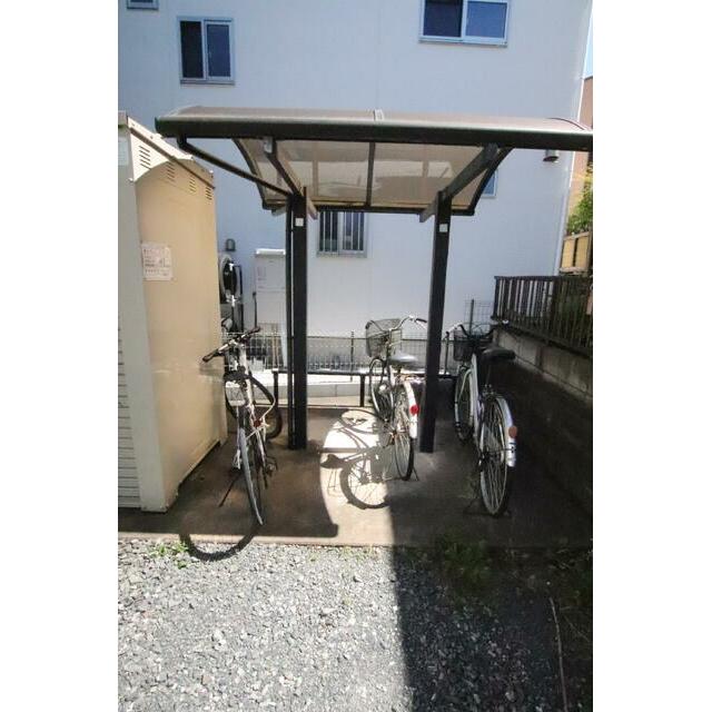 屋根付き駐輪場