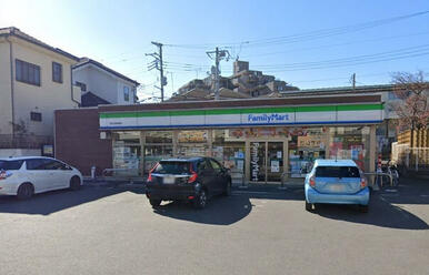 ファミリーマート入間川病院前店