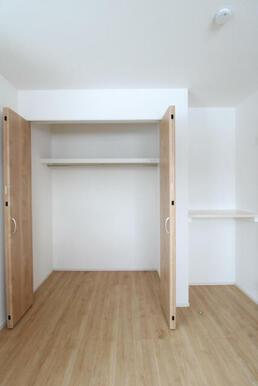 洋室7.0帖クローゼット