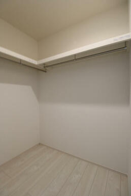 1号棟 2階洋室7.0帖ウォークインクローゼット