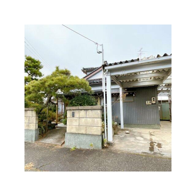 塀を解体すれば、もう数台可能です！