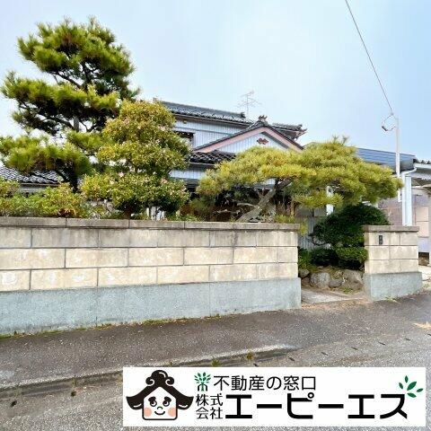 富山市 中川原 2階建 7LDK