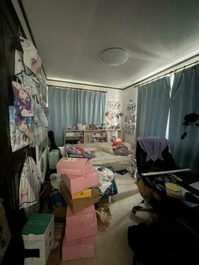 個人の部屋や寝室として使える洋室です