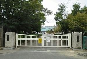三村小学校