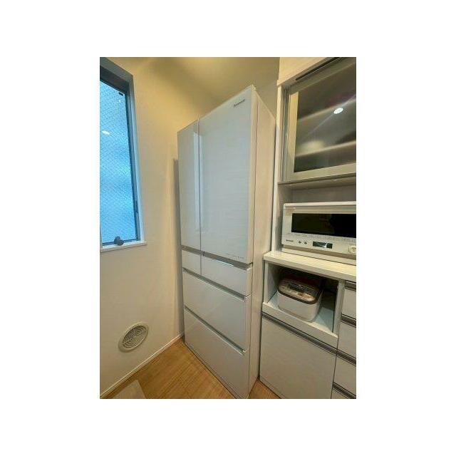 冷蔵庫は残置物になります