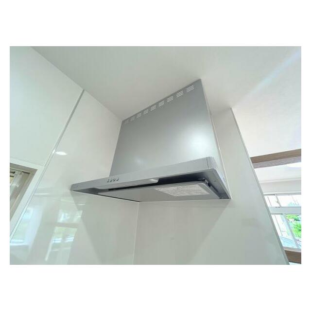 「レンジフード」新品に交換しております。