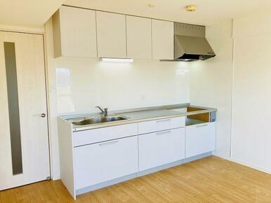 「キッチン」新品交換済みです。